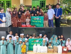Alumni SMAN 1 Bandar Lampung Dibagikan 5.200 Takjil Lintas Generasi Turun ke Jalan Tebar Kebaikan Ramadhan